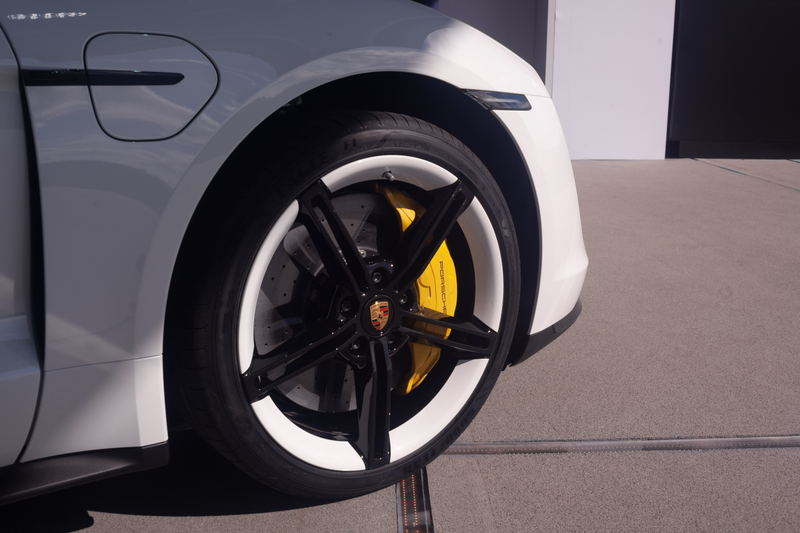 Illustration for article titled The Coolest Design Features On The 2020 Porsche Taycan Turbo S
